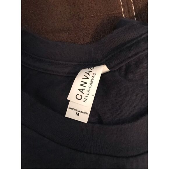 Graphic T-Shirt Retro Design Logo - Picture 4 of 4